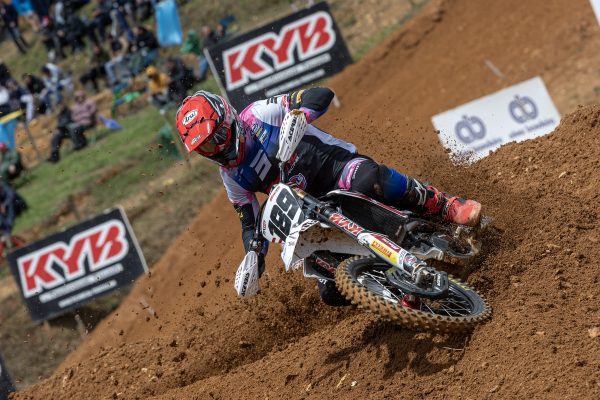 Brian Bogers defies dislocated shoulder for gritty points in Portugal